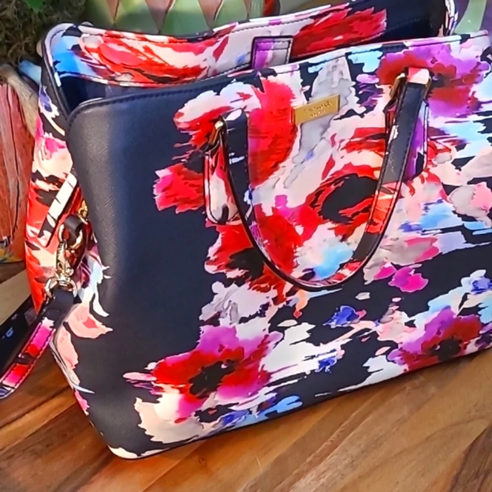 Kate Spade Watercolor Purse, Like New!